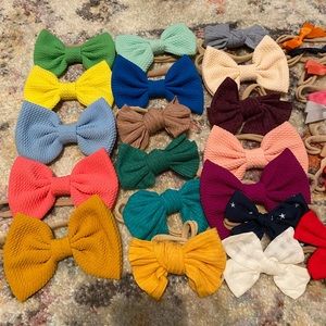 Infant bows / headbands